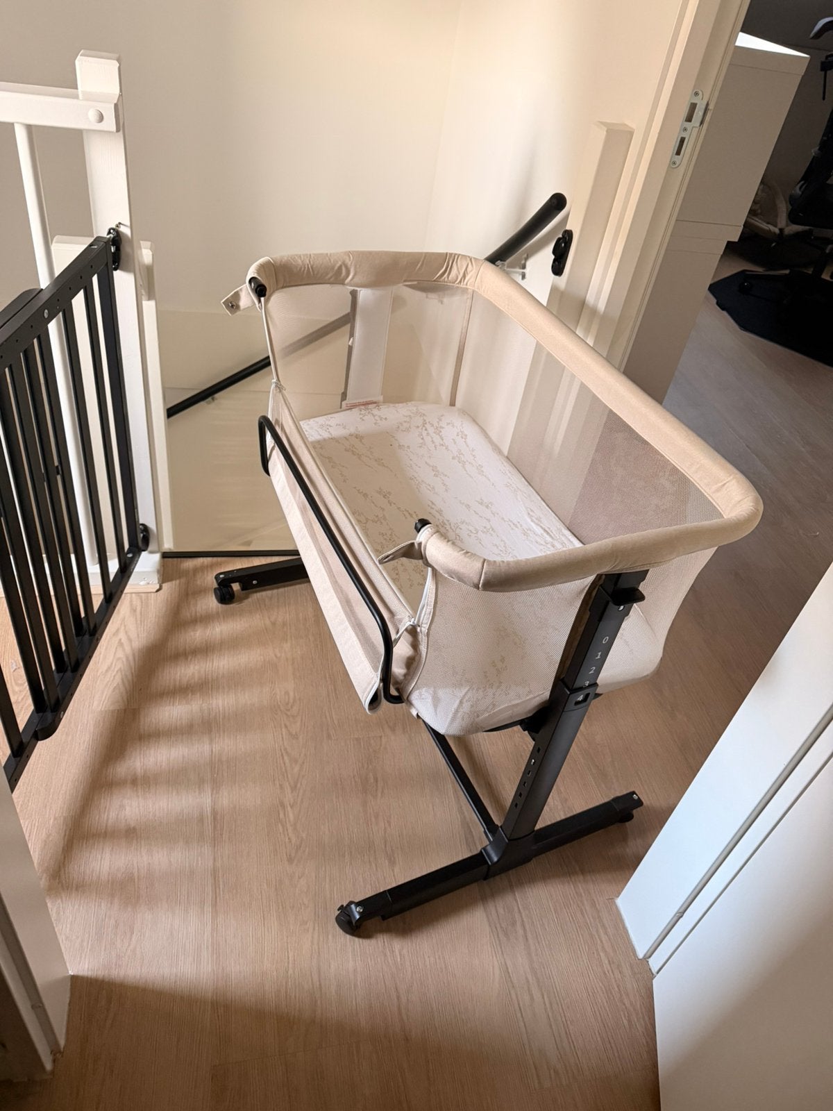 Verstelbare co-sleeper / babybed, Ophalen of Verzenden, Zo goed als nieuw, Wieg