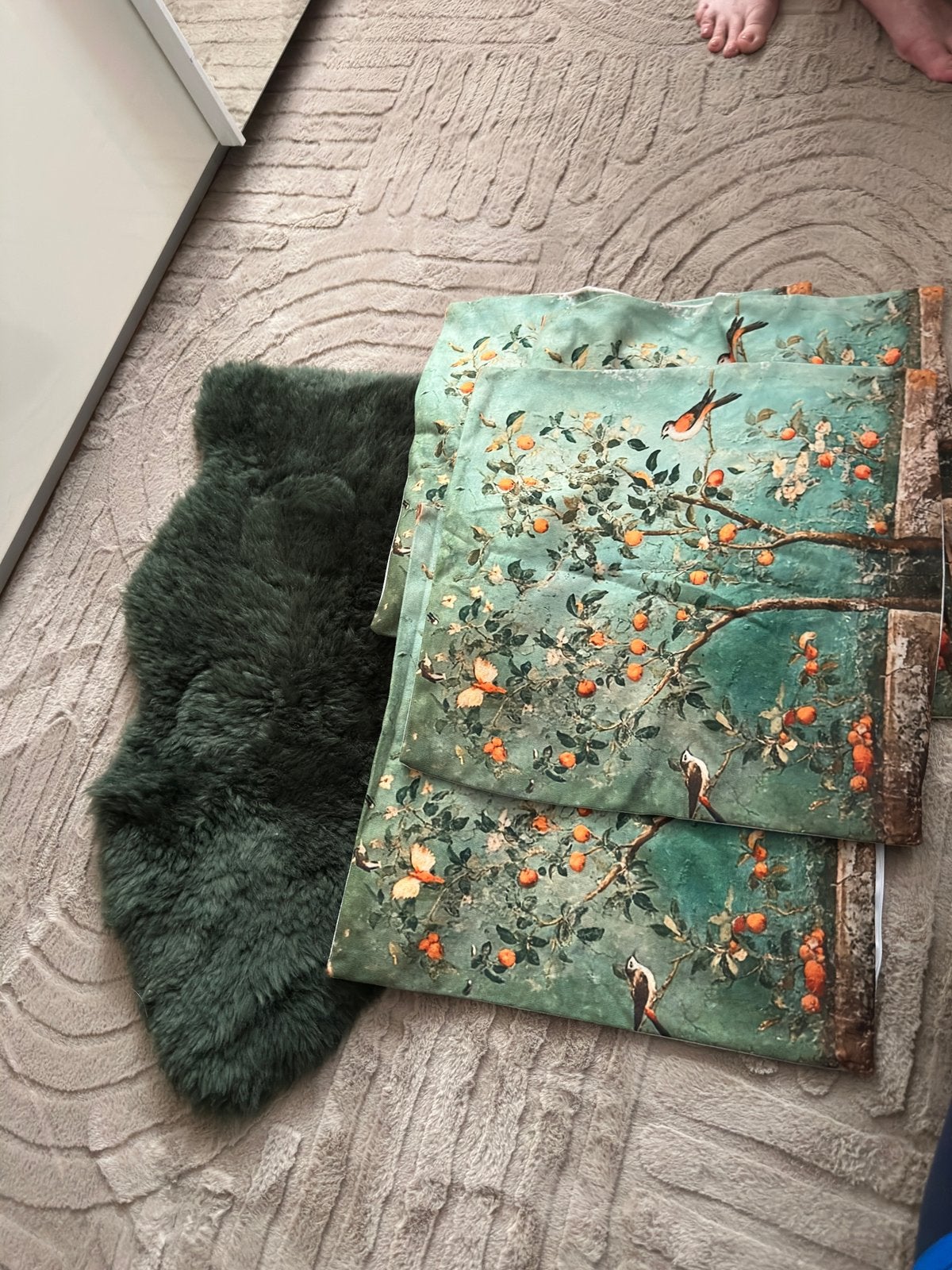 Verschillende groene kussenhoezen en een groen bontje, Ophalen of Verzenden, Zo goed als nieuw, Groen