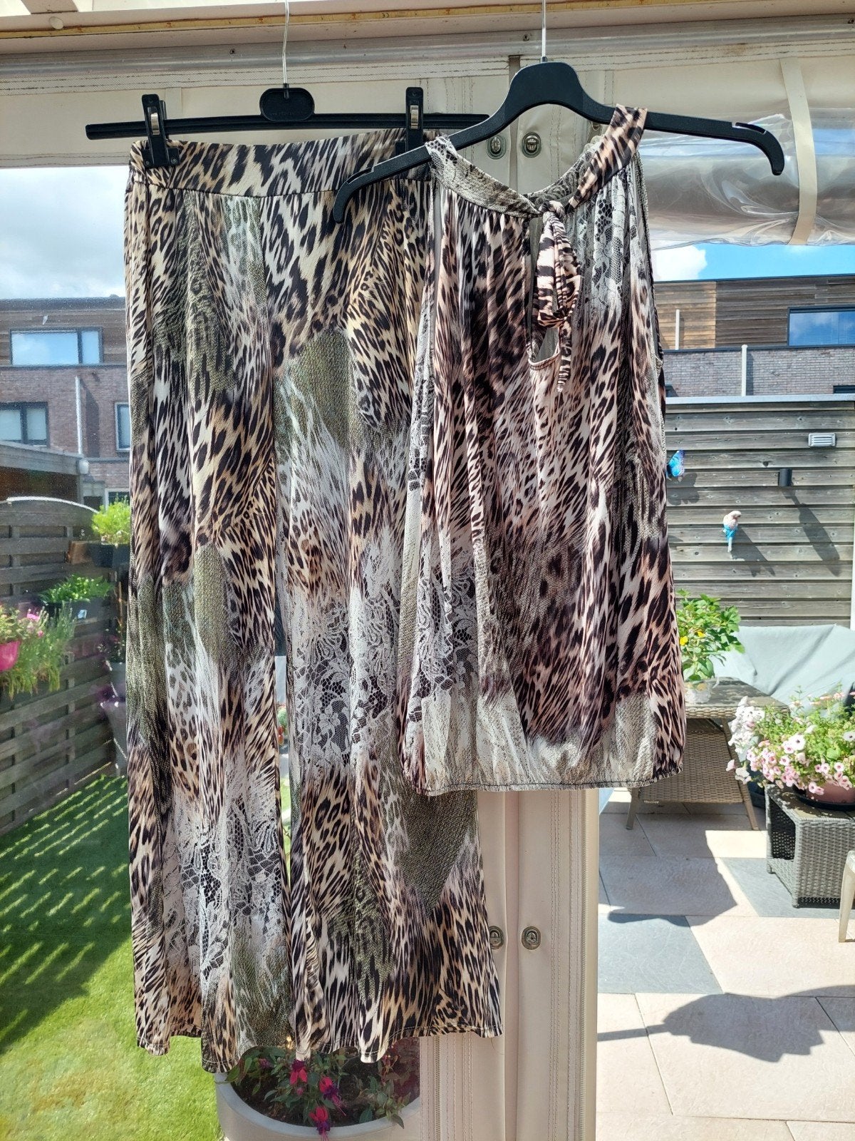 Set met tijgerprint maat 42, Kleding | Dames, Huispakken, Ophalen of Verzenden, Gedragen, Maat 42/44 (L), Groen