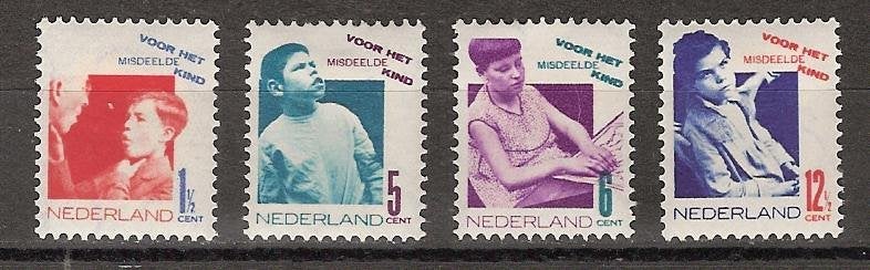 NVPH 240 - 243 ong Kinderzegels 1931 OUD NEDERLAND p/stuk, Ophalen of Verzenden, T/m 1940, Postfris