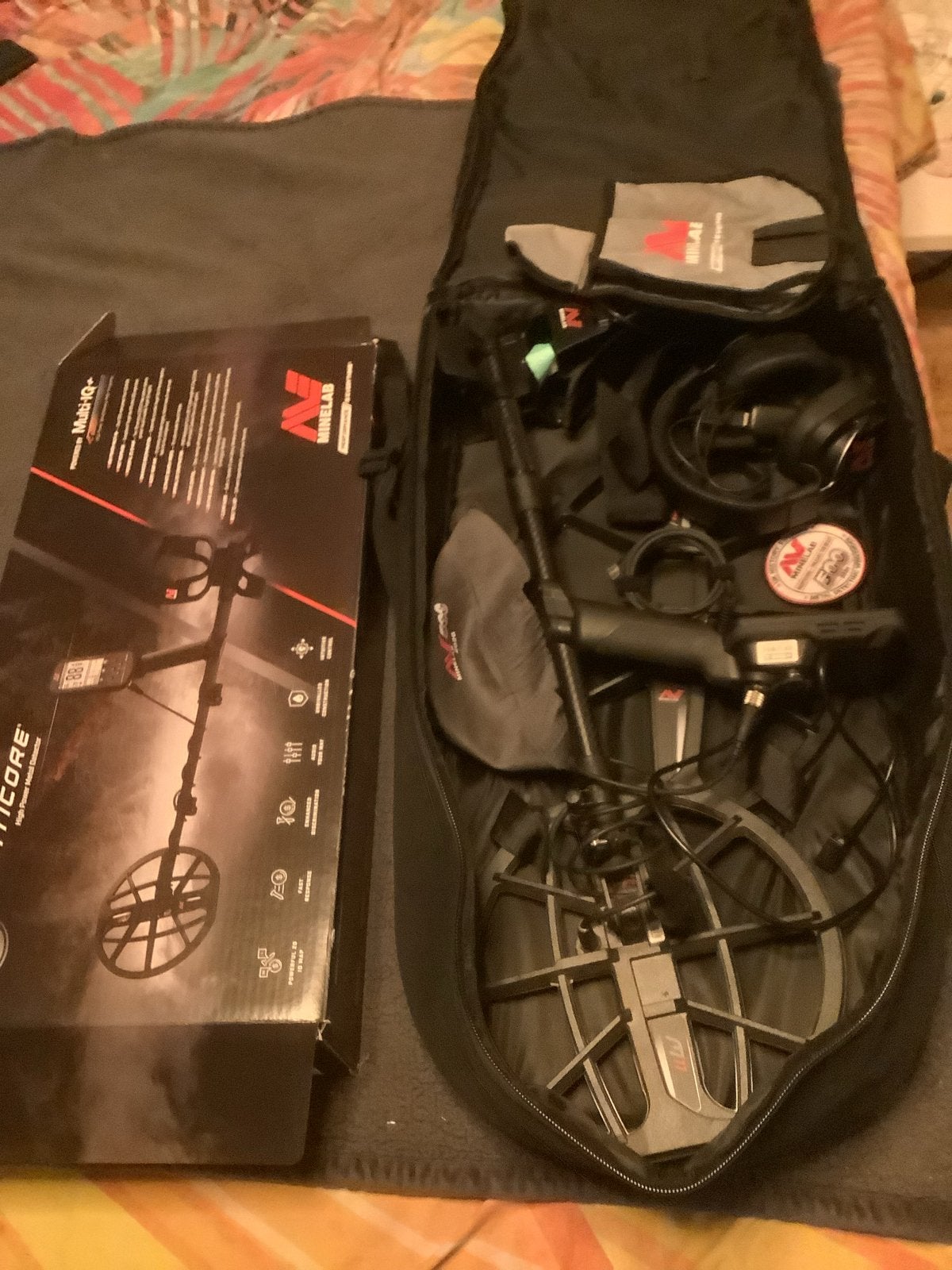 Minelab Manticore metaaldetector met accessoires, Hobby en Vrije tijd, Metaaldetectors, Meer dan 30 cm, Ophalen of Verzenden, Zo goed als nieuw