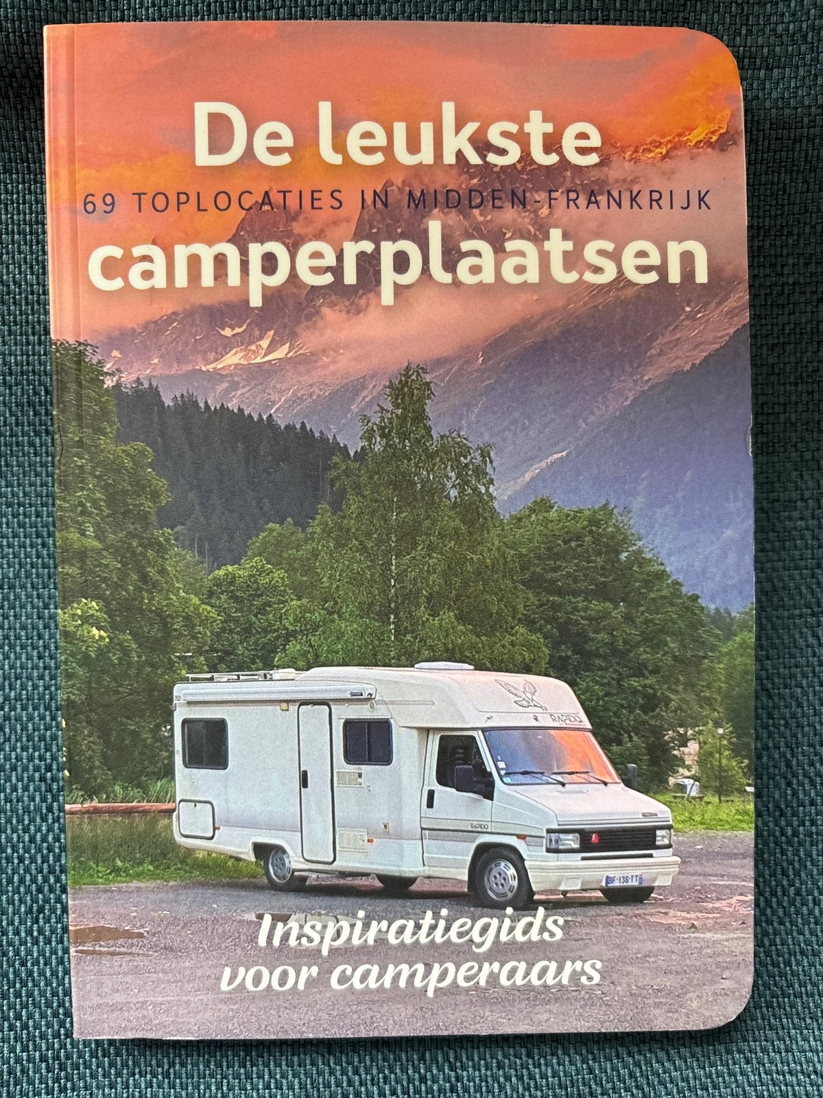 De Leukste Camperplaatsen Midden-Frankrijk Inspiratiegids, Boeken, Overige merken, Europa, Ophalen of Verzenden, Zo goed als nieuw