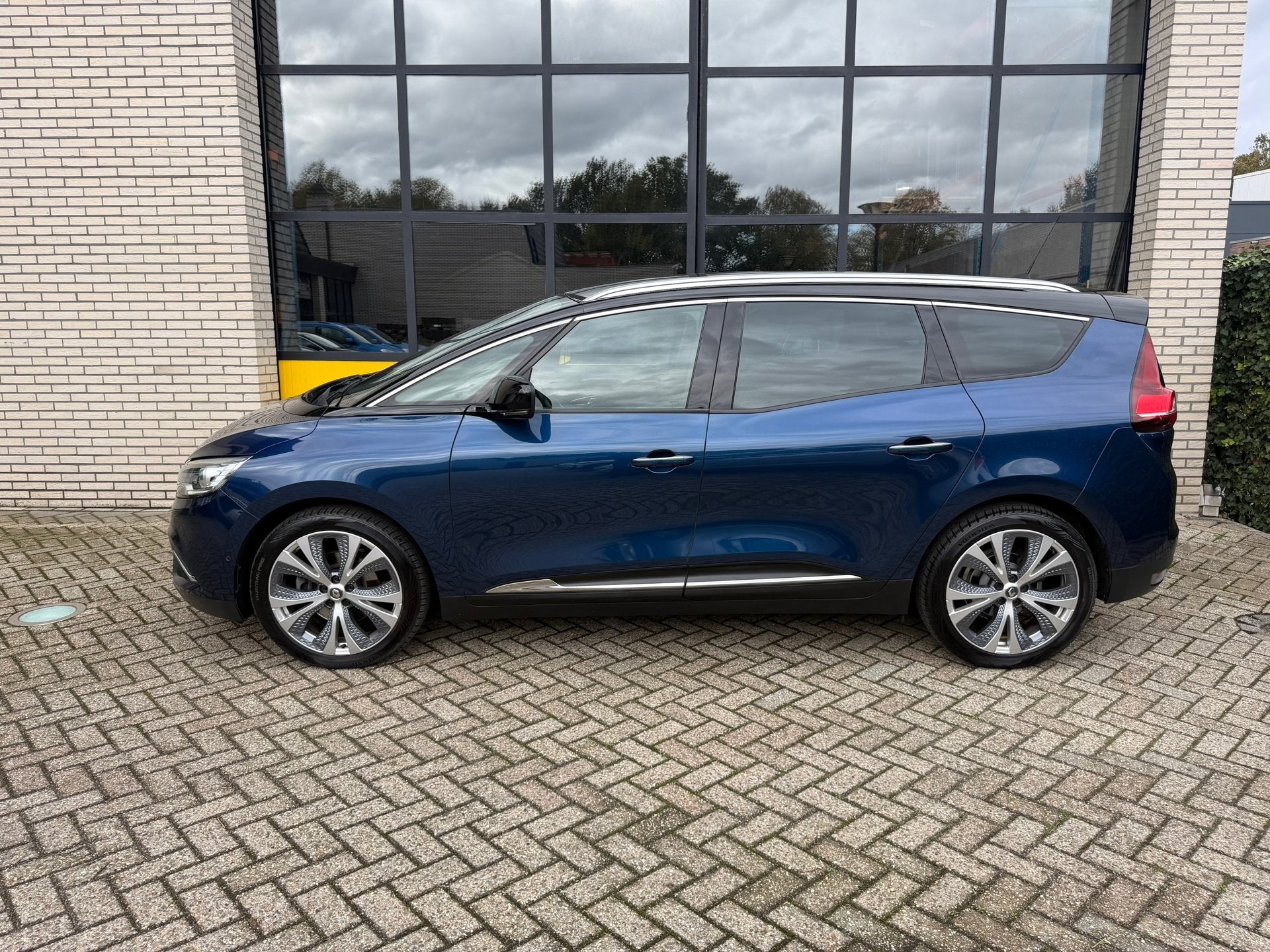 Renault Grand Scénic 1.3 TCe Intens 7p, Trekhaak, achteruit, Auto's, Voorwielaandrijving, Gebruikt, 4 cilinders, 1850 kg