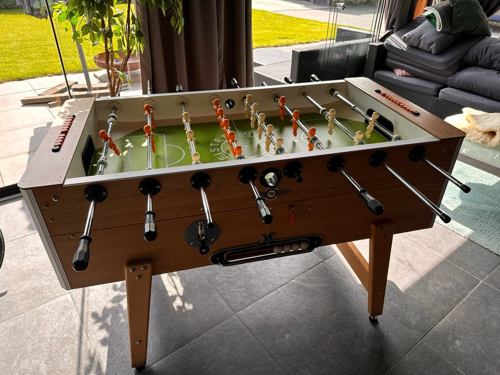 Tafelvoetbaltafel 'Deutscher Meister' - Zo goed als nieuw, Een of twee spelers, Ophalen, Zo goed als nieuw