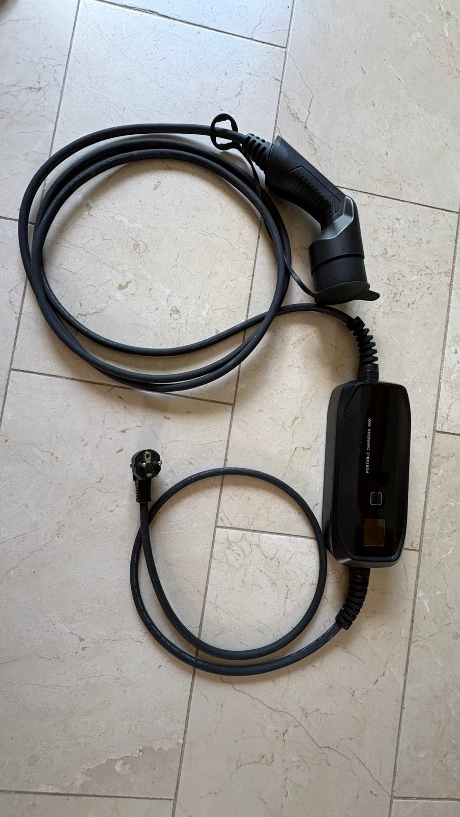 Besen Mobiele Lader elektrische auto, Ophalen, Zo goed als nieuw, Laadkabel