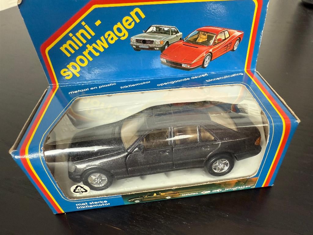 Modelauto Mercedes Benz 200 - Nieuw in doos!, Ophalen of Verzenden, Nieuw