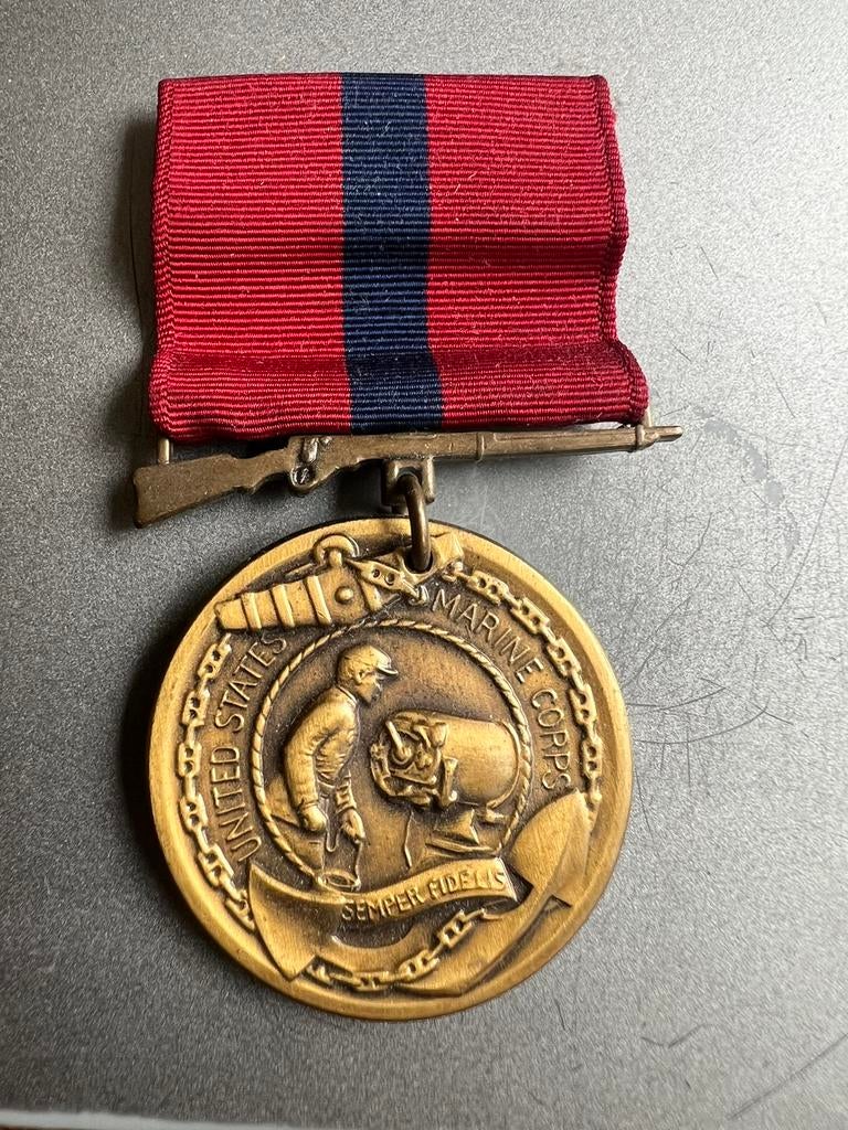 WO2 Amerikaans USMC Good Conduct medal medaille, Verzamelen, Verzenden, Lintje, Medaille of Wings, Nederland