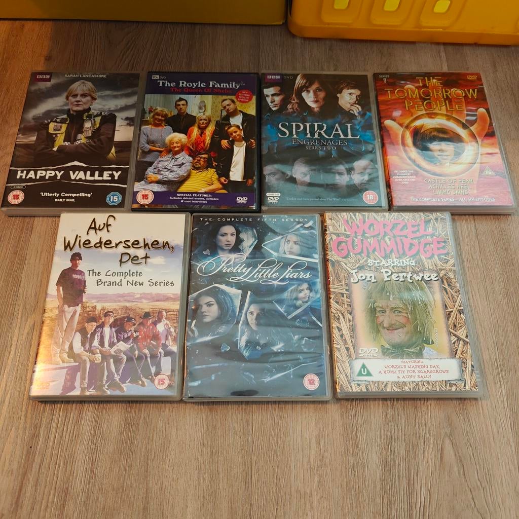 DVD Series Boxsets: Happy Valley, Royle Family, Spiral e.a., Gebruikt, Vanaf 16 jaar, Ophalen of Verzenden, Boxset