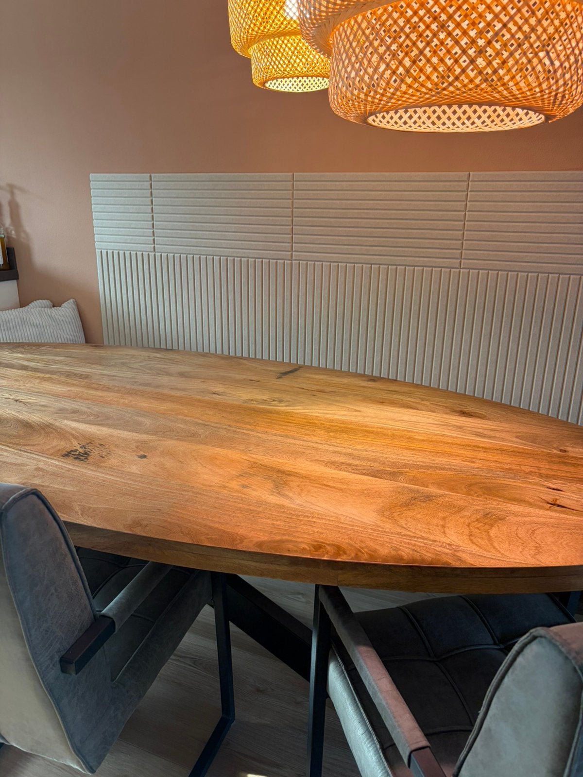 Foto 4 van Massief houten eettafel 240 cm – als nieuw