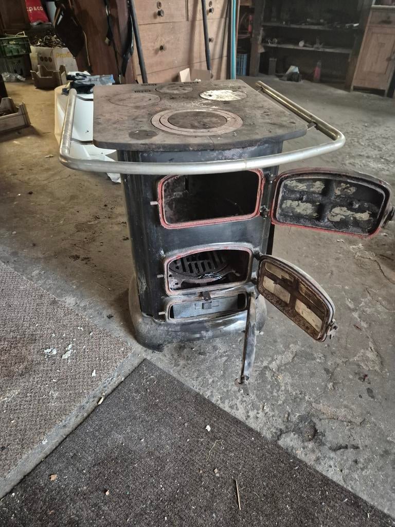 Ouderwetse kachel, Huis en Inrichting, Kachels, Ophalen, Hout, Houtkachel