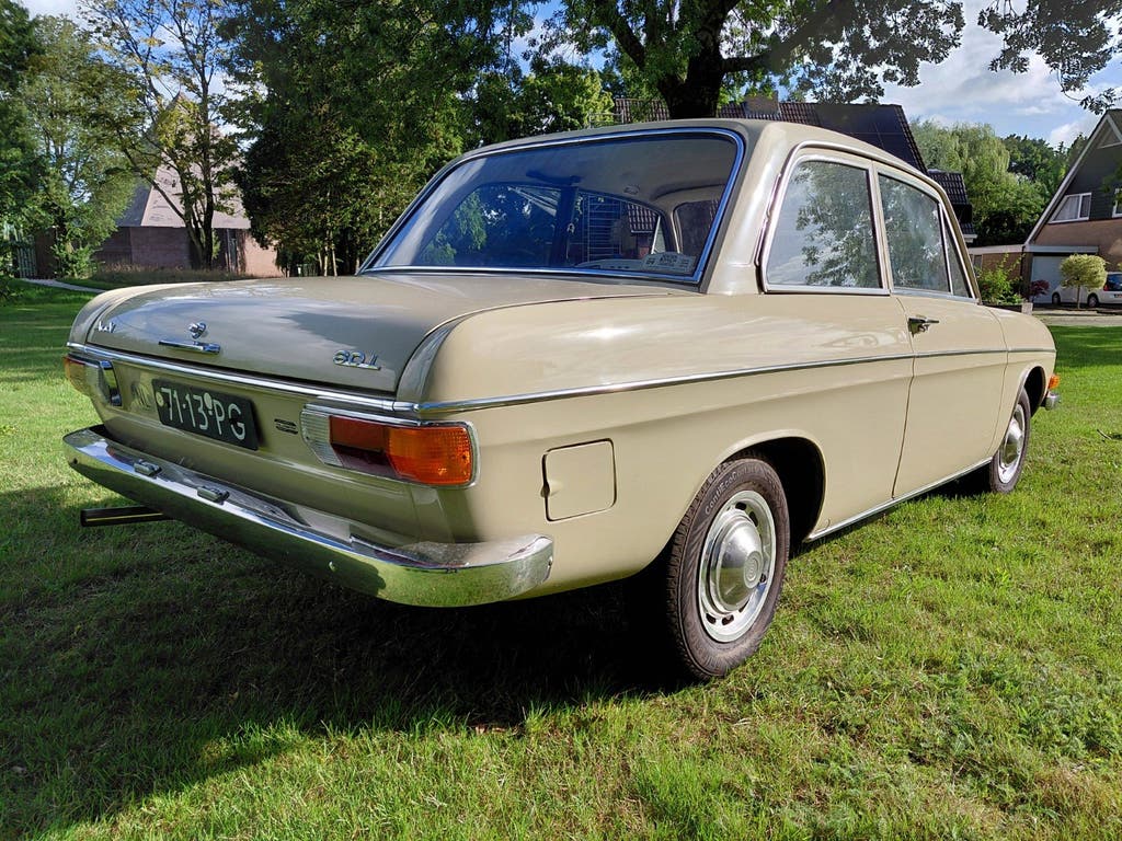 Audi 60 L in zeer nette staat, foto 8