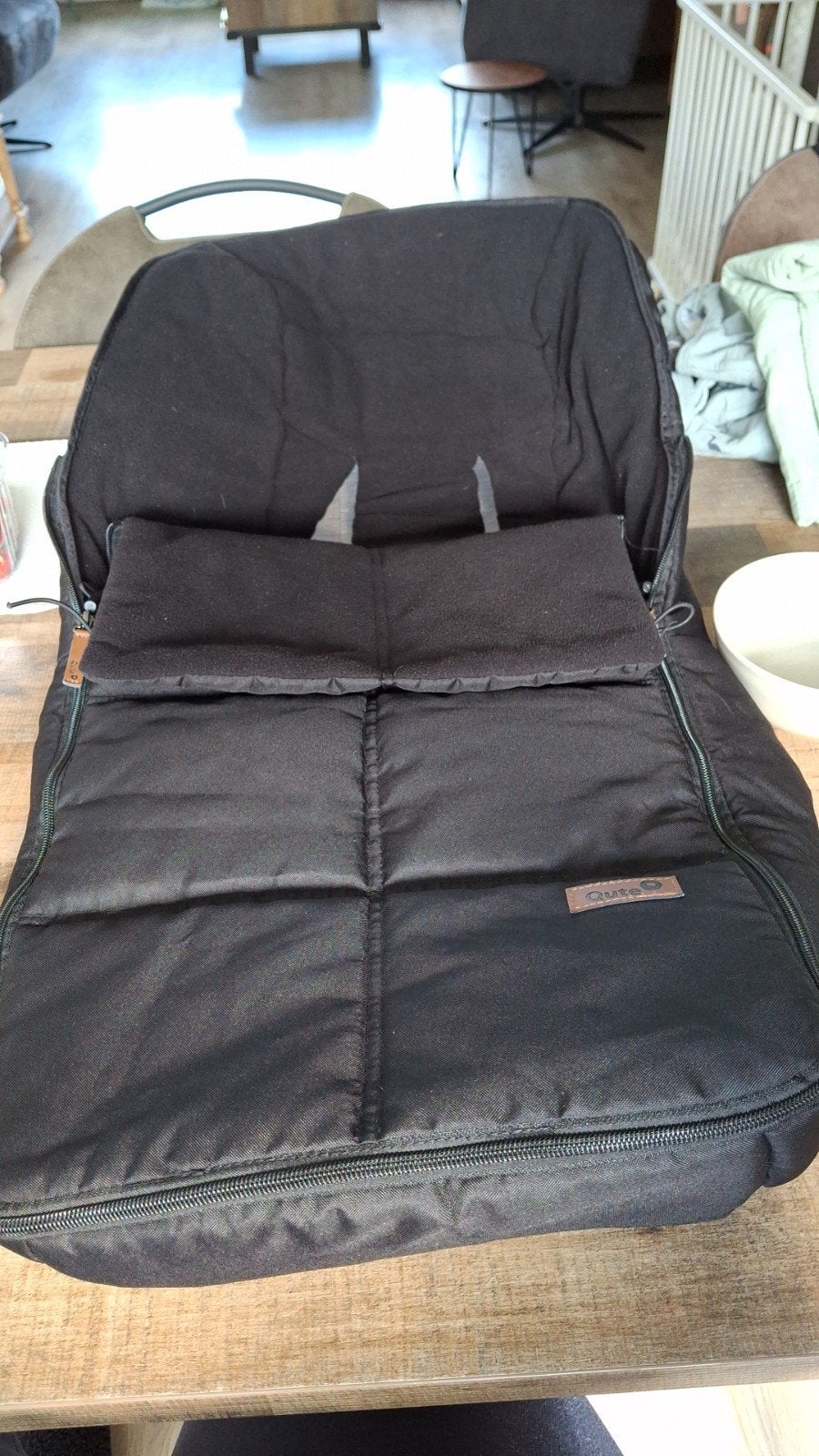 Qute Voetenzak Zwart - Comfortabel en Warm, Ophalen of Verzenden, Gebruikt, Kinderwagen, Overige merken