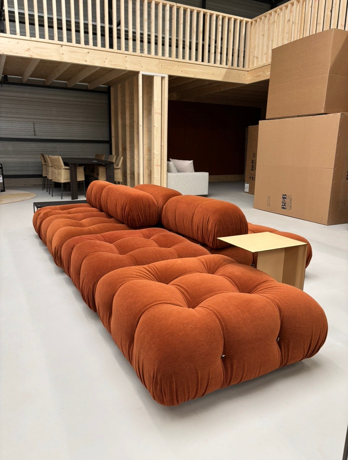 B&B Italia Camaleonda modulair Licata 333 10 delig alpacawol, Huis en Inrichting, Banken | Voetenbanken en Poefen, 125 cm of meer