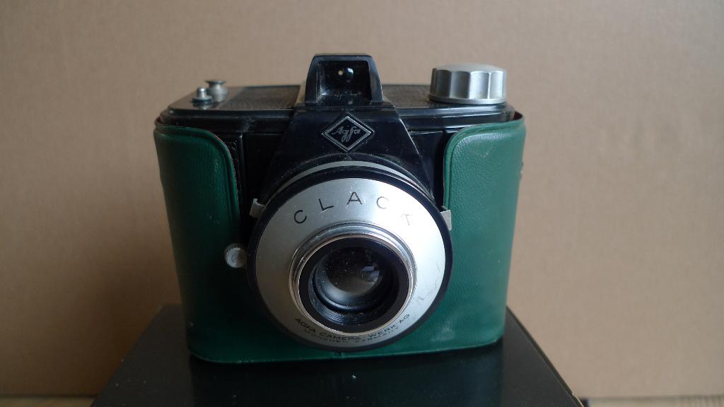 Agfa Clack box.  analoog, groene hoes, Ophalen of Verzenden, Gebruikt, Compact, Overige Merken