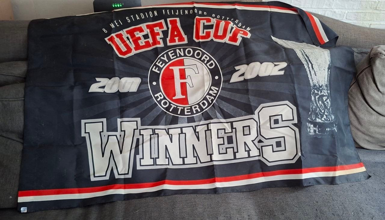 Uefa Cup Winnaars 2002, Feyenoord Vlag, Diversen, Vlaggen en Wimpels, Verzenden, Gebruikt