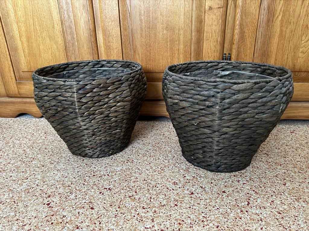 Set van 2 grote IKEA DRUVFLÄDER Sierpotten, Tuin en Terras, Bloempotten, Overige materialen, Gebruikt, Rond, Binnen