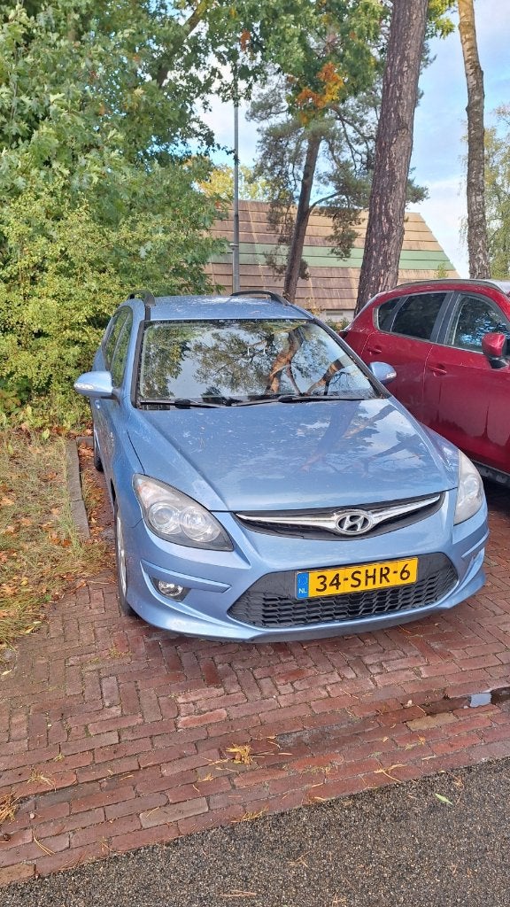Hyundai i30 stationwagen TREKHAAK, Euro 5, Stof, Zwart, 4 cilinders