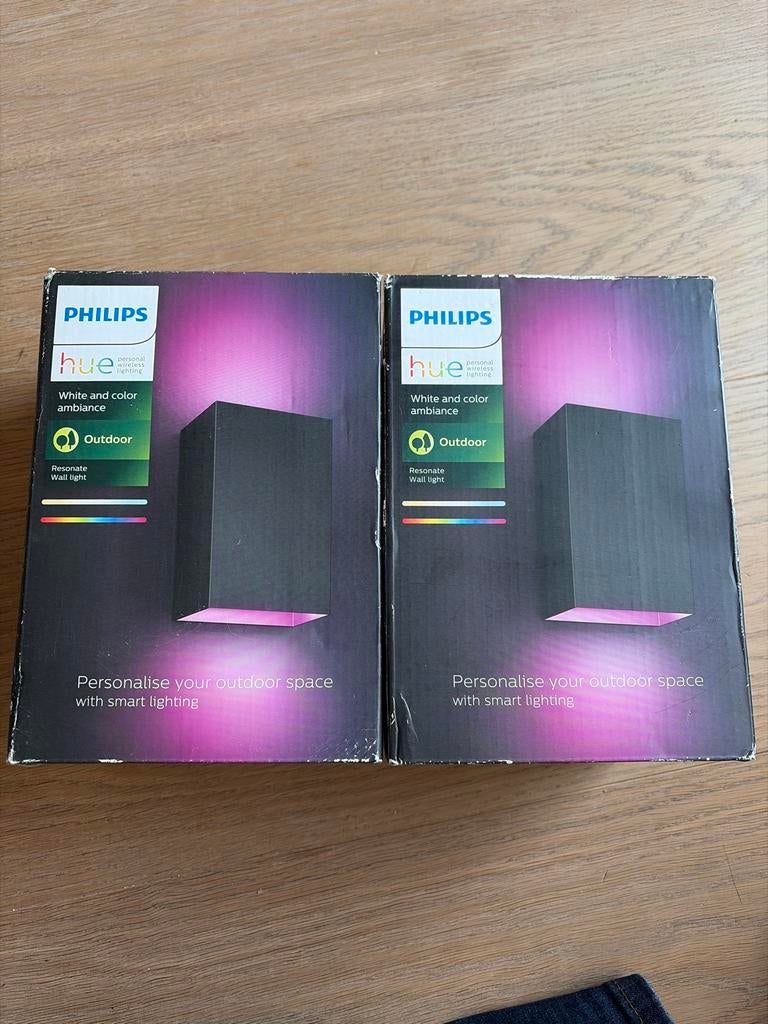 2x nieuwe Philips Hue Resonate Wandlamp-White&Color Ambiance, Minder dan 50 watt, Wandlamp, Ophalen of Verzenden, Netvoeding