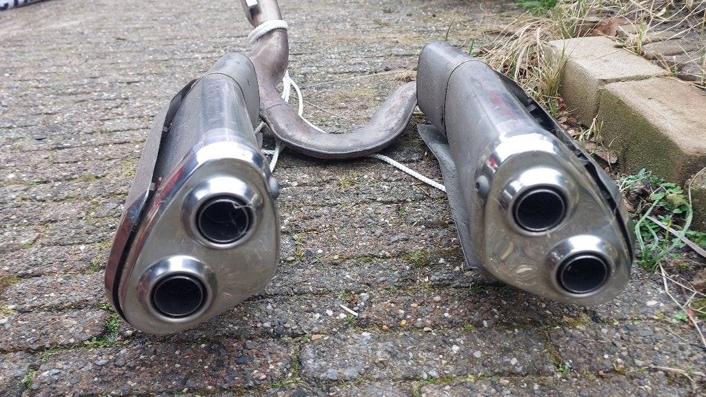 Honda VFR800 standaard uitlaat, Ophalen, Gebruikt