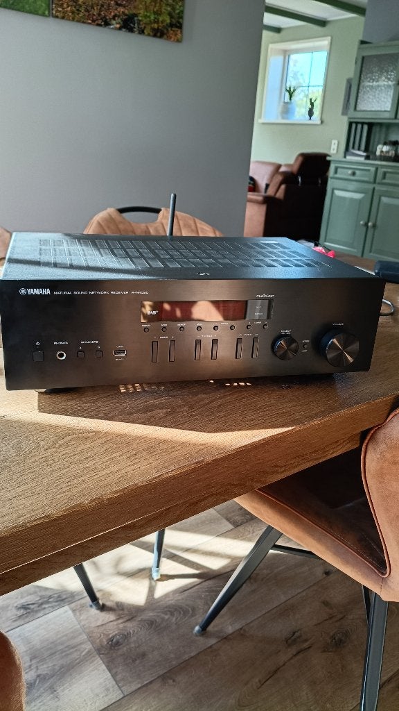 Yamaha Music Cast Receiver R-N402D, Yamaha, Ophalen of Verzenden, Zo goed als nieuw, 120 watt of meer