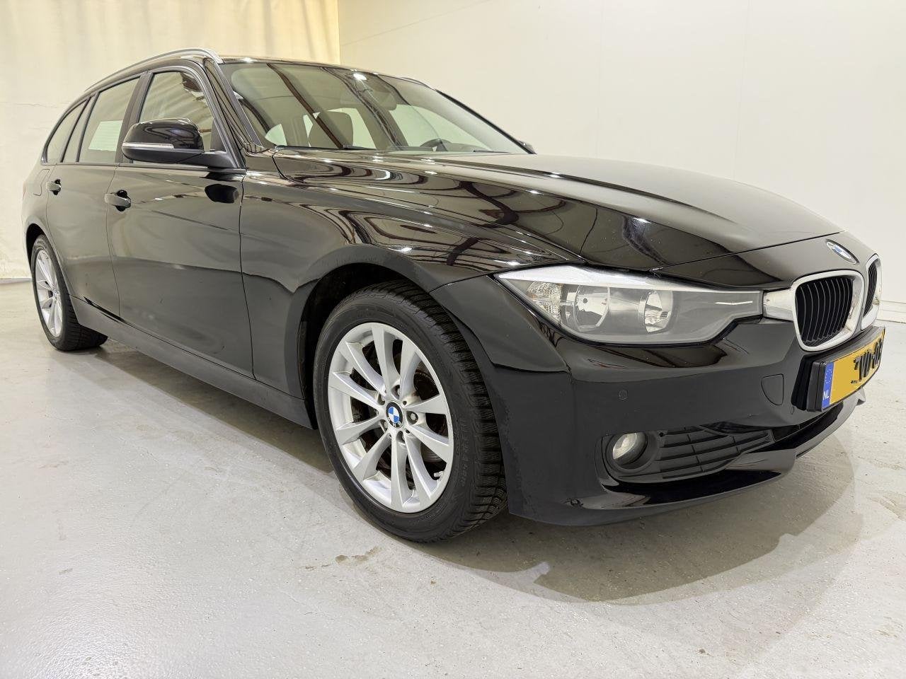 BMW 3 Serie Touring 316i Executive Sport (bj 2013), Auto diversen, Schadeauto's, Petuelring 130 ,80809, München, Deutschland, Zwart