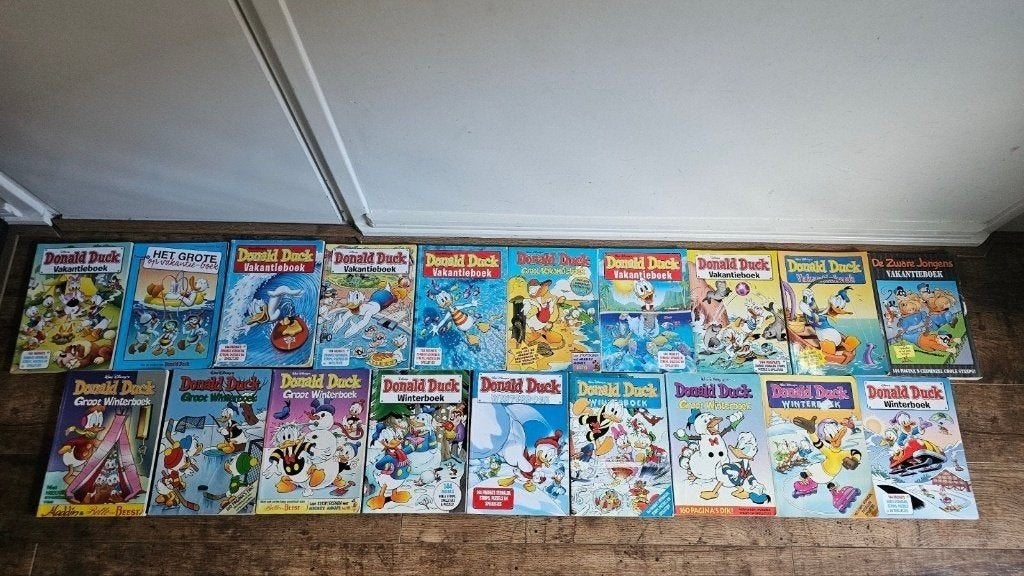 Donald Duck Vakantieboeken en Winterboeken - Grote Collectie, Boeken, Meerdere stripboeken, Ophalen of Verzenden, Gelezen