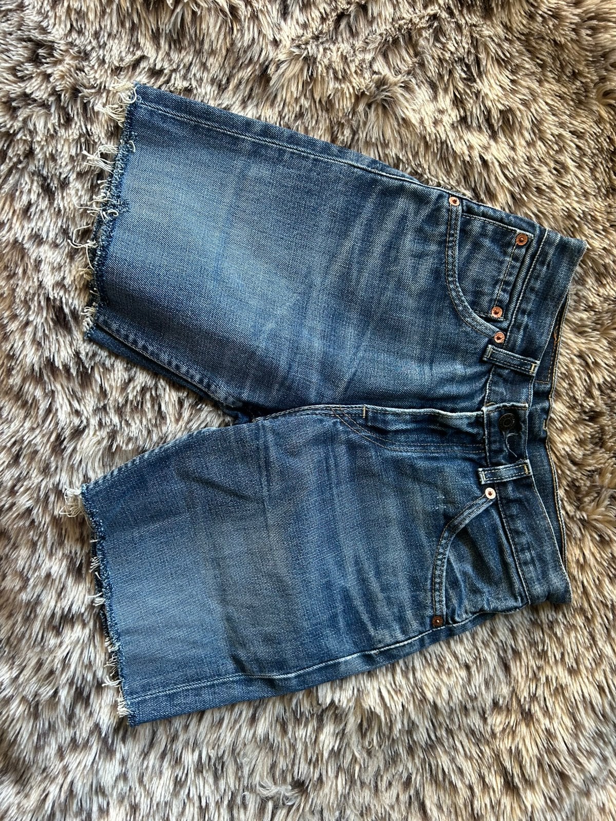 Levi korte broek W25 low waist, Ophalen of Verzenden, Zo goed als nieuw, Blauw, W32 (confectie 46) of kleiner
