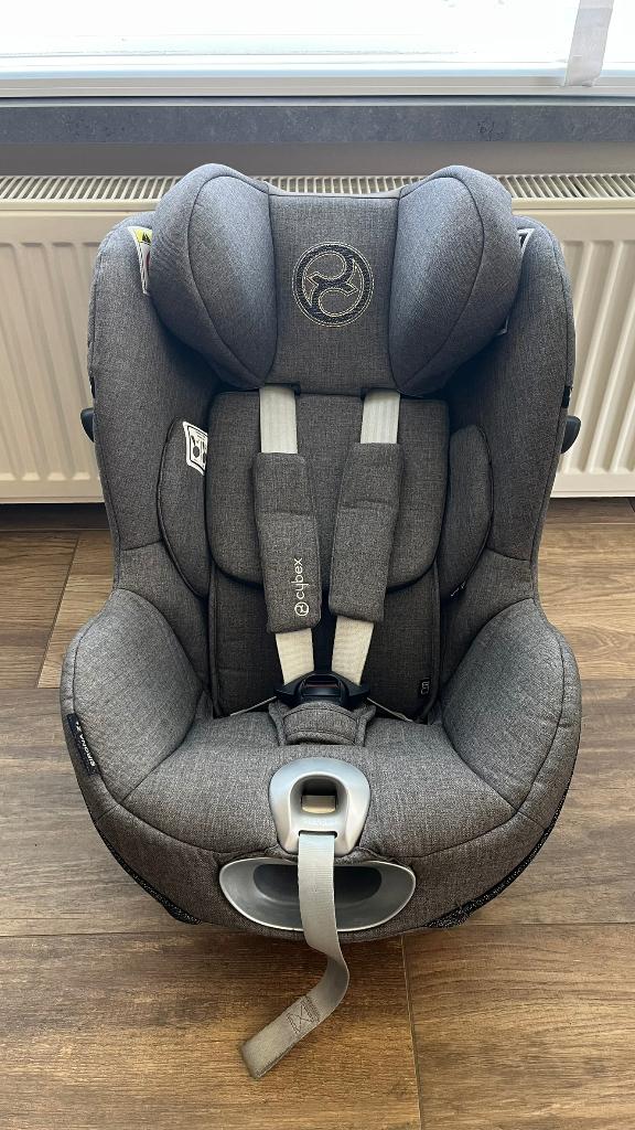 Cybex Sirona Z i-Size autostoel inclusief 2x Cybex Base Z, Verstelbare rugleuning, Gebruikt, 0 t/m 18 kg, Isofix