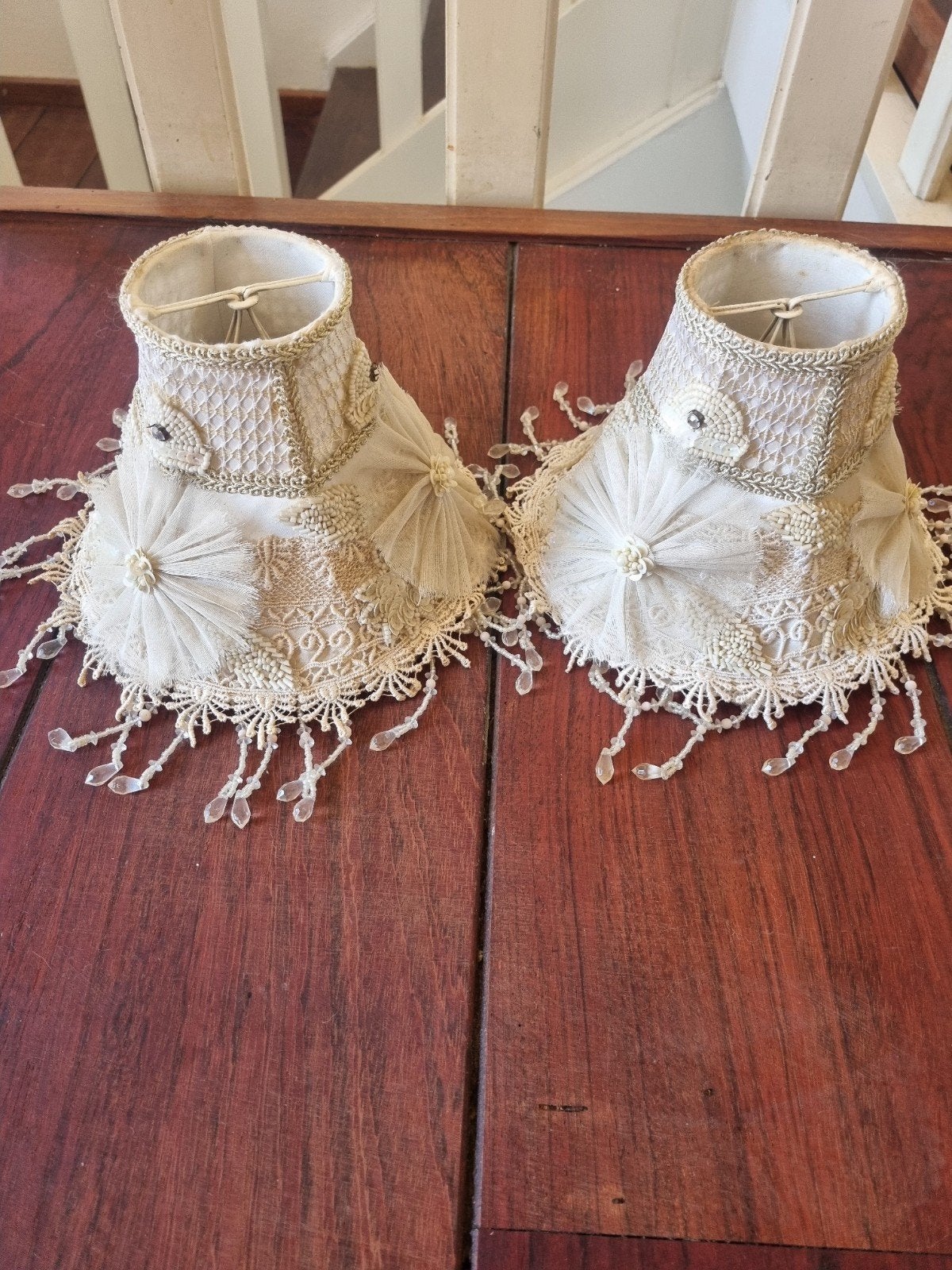 Set van 2 vintage lampenkappen met kralen en kant, Ophalen of Verzenden