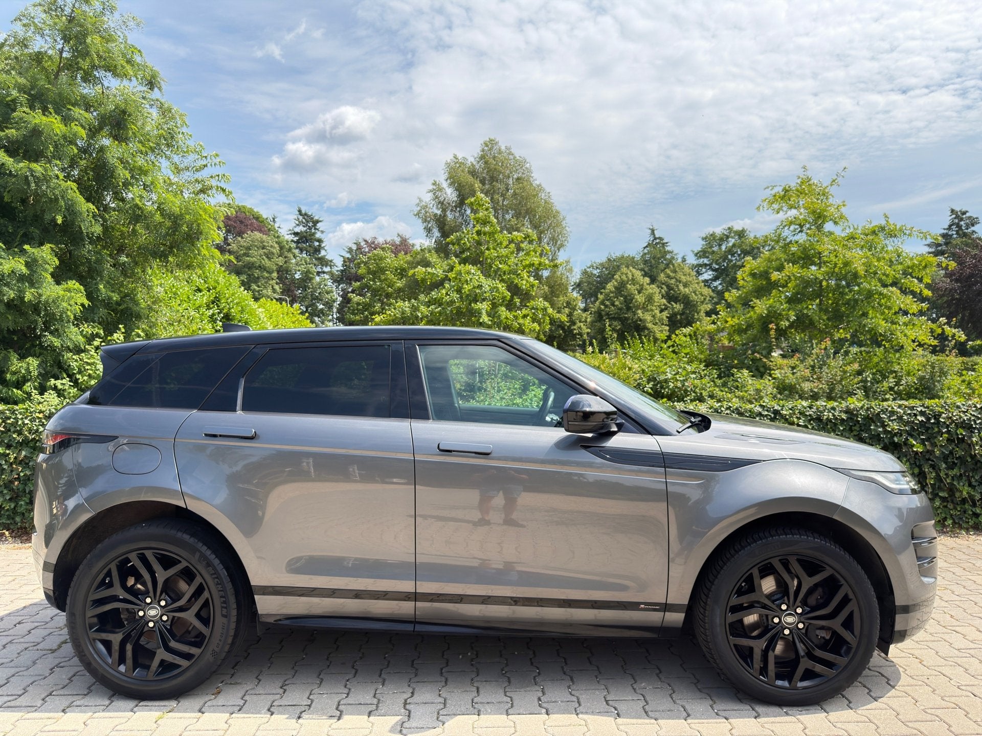 Foto 7 van Land Rover Range Rover Evoque 2.0 P200 AWD R-Dynamic HSE BLA