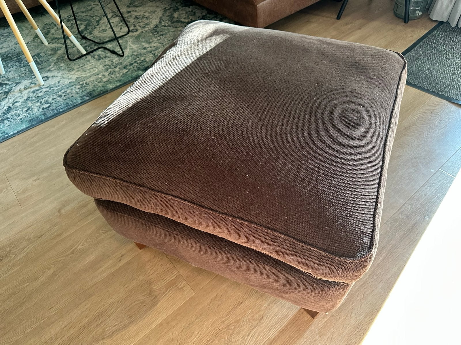 Donkerbruine Zitpoef - Comfortabel en Stijlvol, Ophalen, Gebruikt, Vierkant, Stof