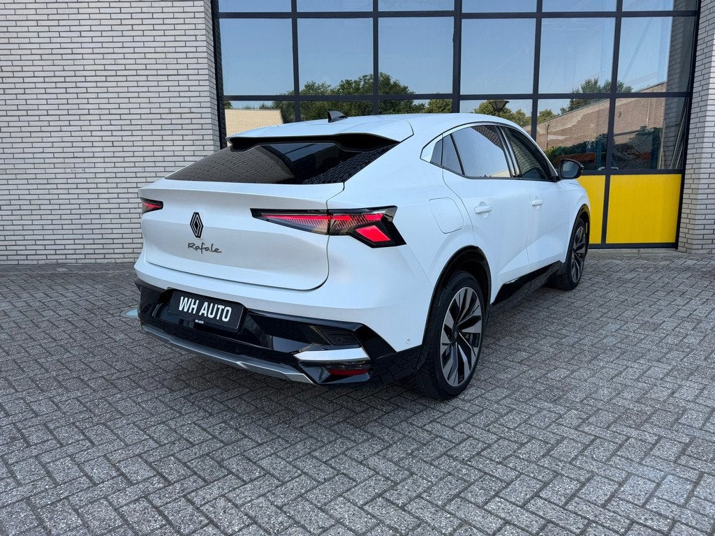 Renault Rafale full hybrid 200PK techno, 4 wielbesturing en, Auto's, Renault, Gebruikt, Zwart, 1634 kg, Leder en Stof