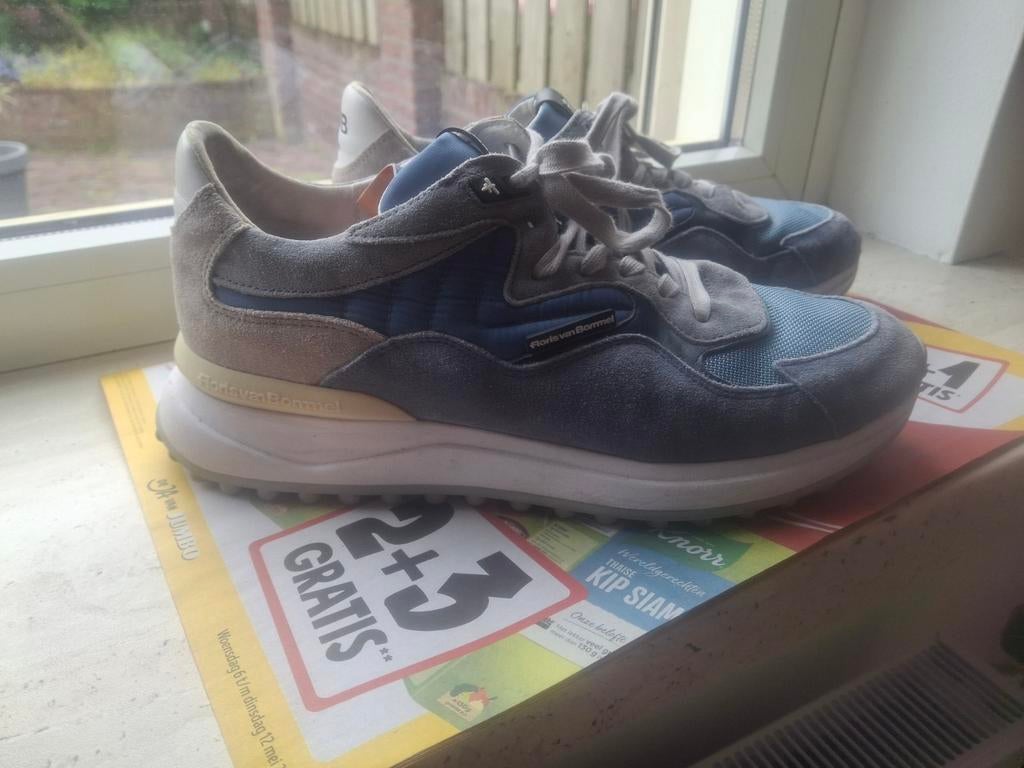 Floris van bommel schoenen maat 8, Ophalen of Verzenden, Gedragen, Blauw