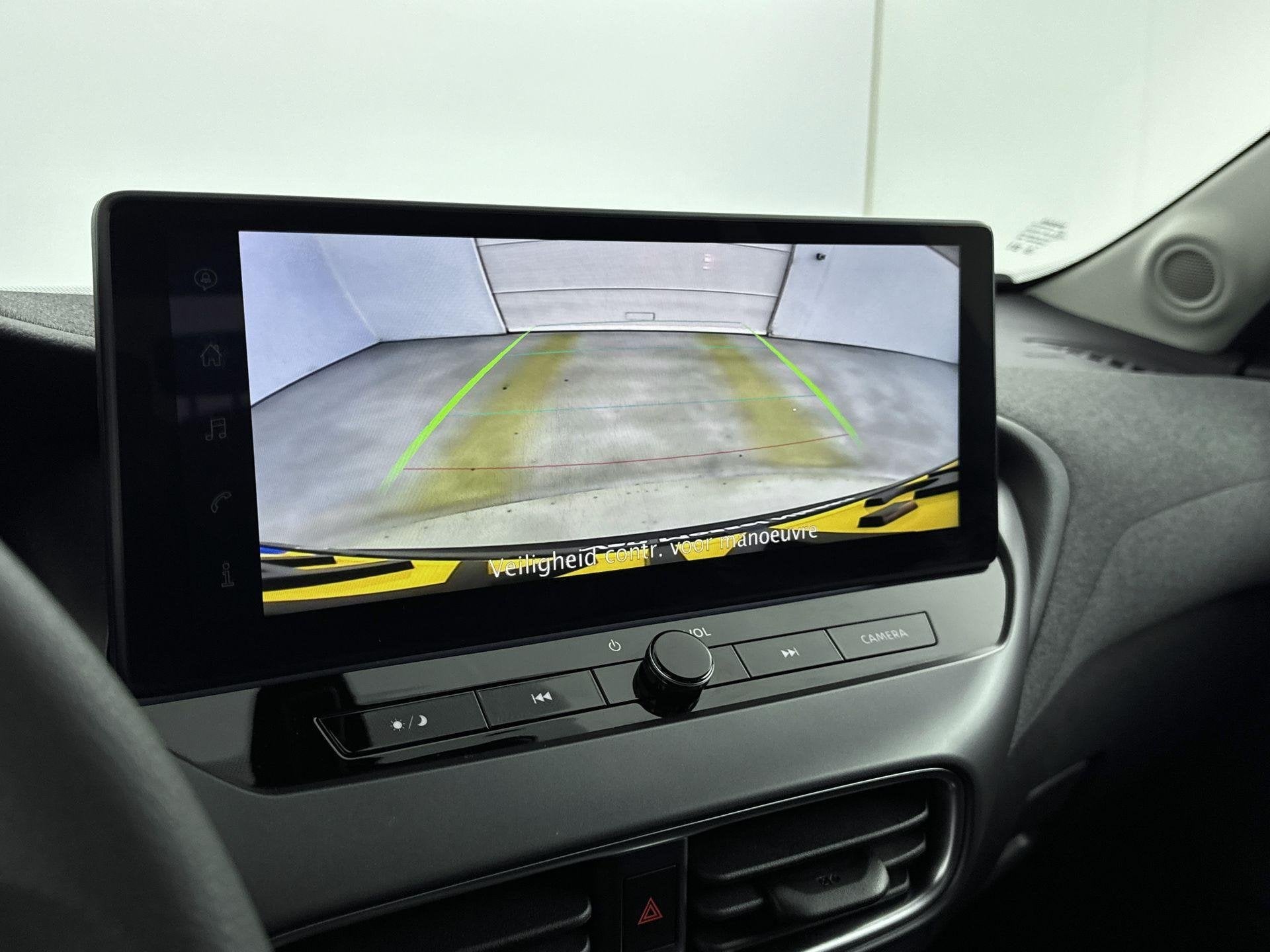 Foto 12 van Nissan Juke 1.0 DIG-T Acenta 114PK | Achteruitrijcamera | Ap