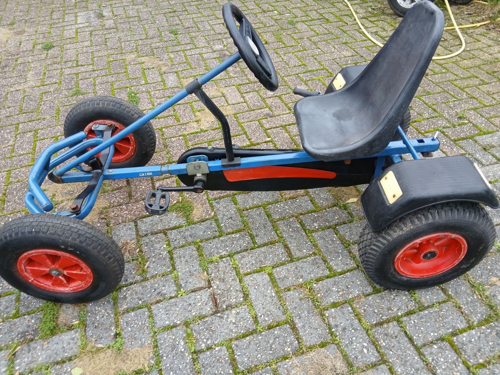 Leuke Berg skelter met trekhaak en luchtbanden, Ophalen, Gebruikt, Berg