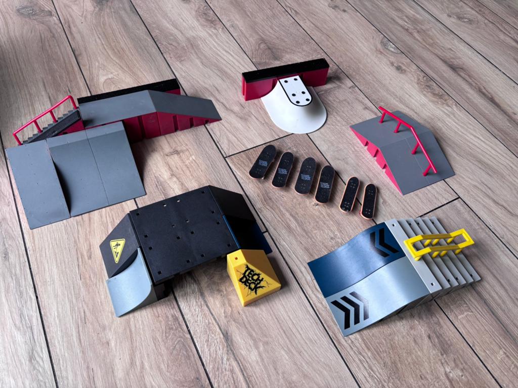 Tech deck skateboardbaan en skateboards, Verzamelen, Speelgoed, Gebruikt, Ophalen
