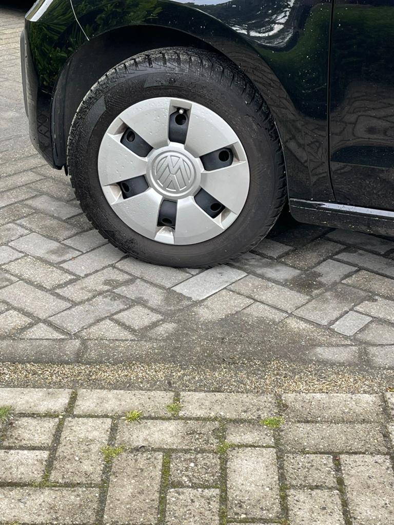VW UP 2021 wieldoppen orgineel, Auto diversen, Wieldoppen, Ophalen of Verzenden, Gebruikt