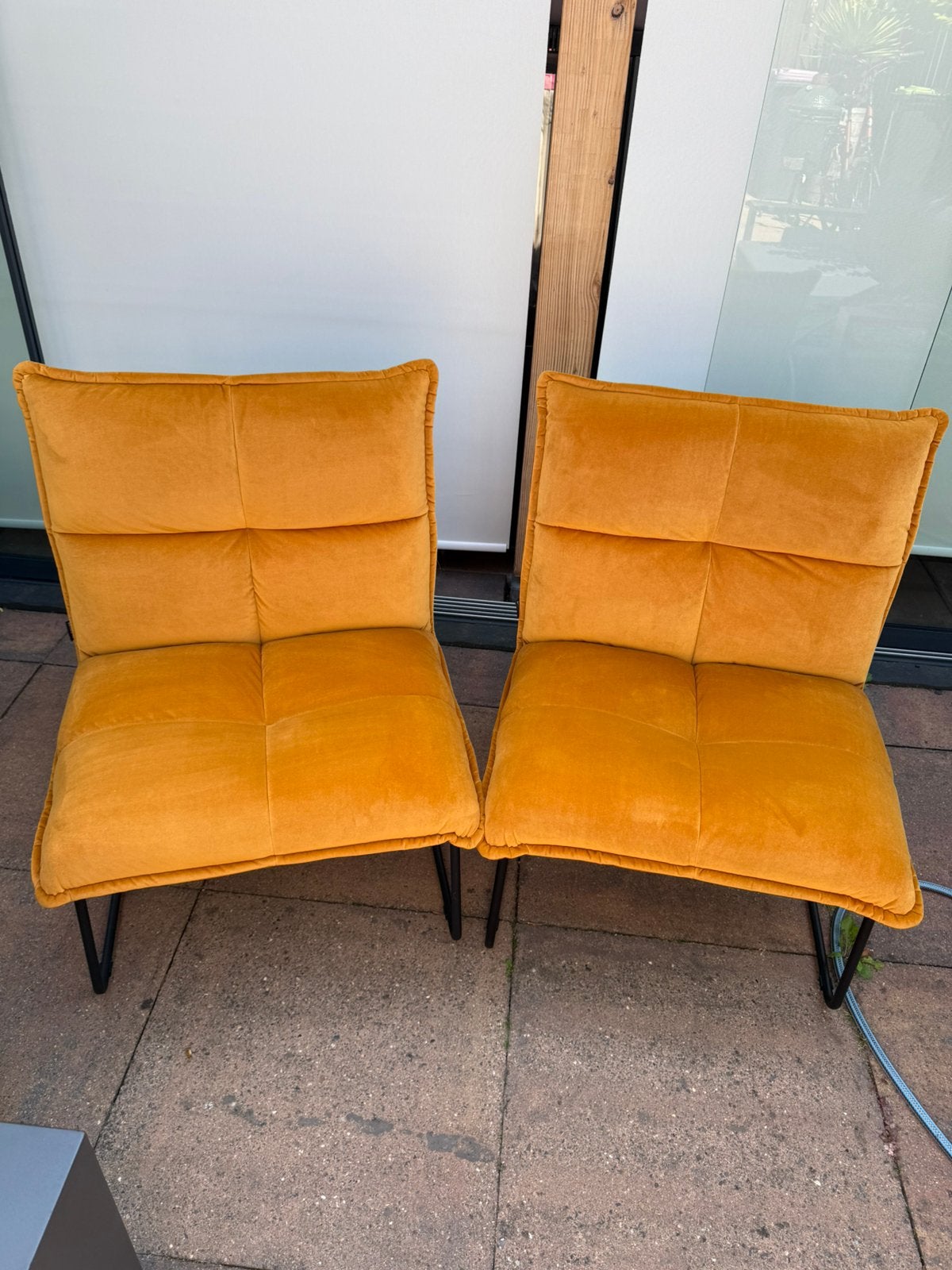 Mooie okergele stoelen, Ophalen, Zo goed als nieuw, Twee