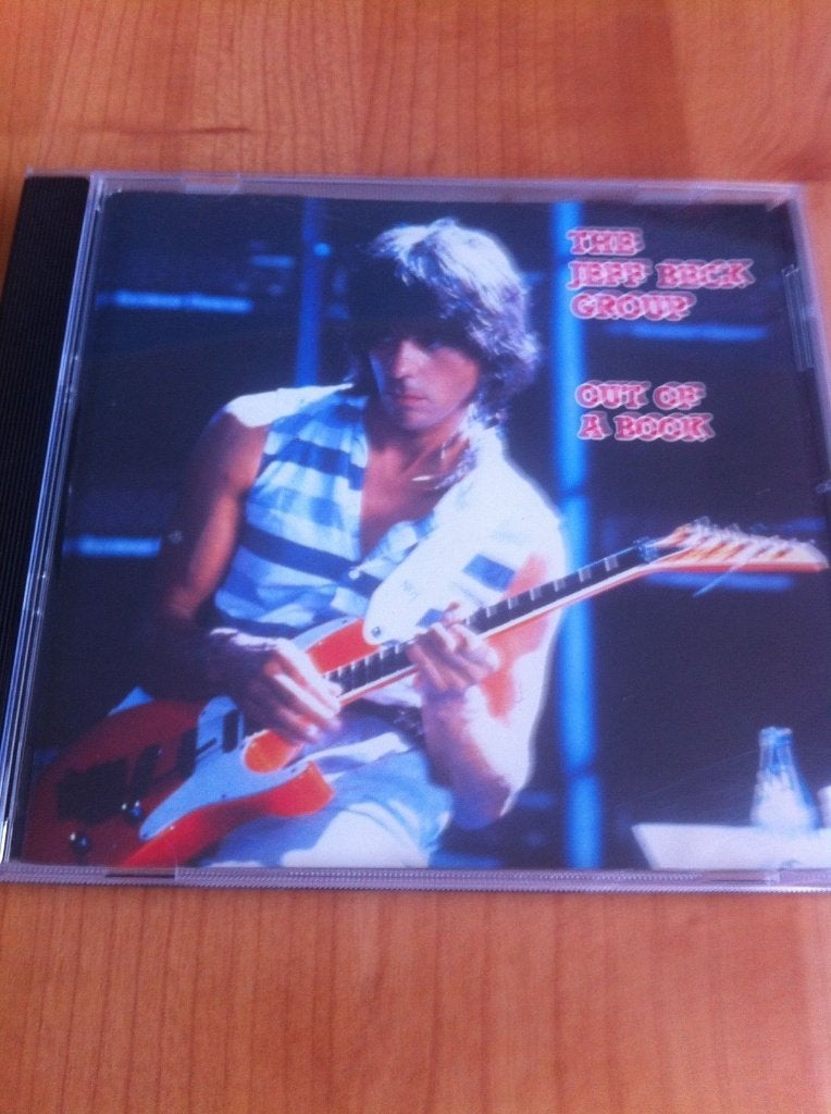 Jeff Beck Limited Edition Cd Out Of A Book Live London 1971., Ophalen of Verzenden, Zo goed als nieuw, Live-album, Inclusief boekje