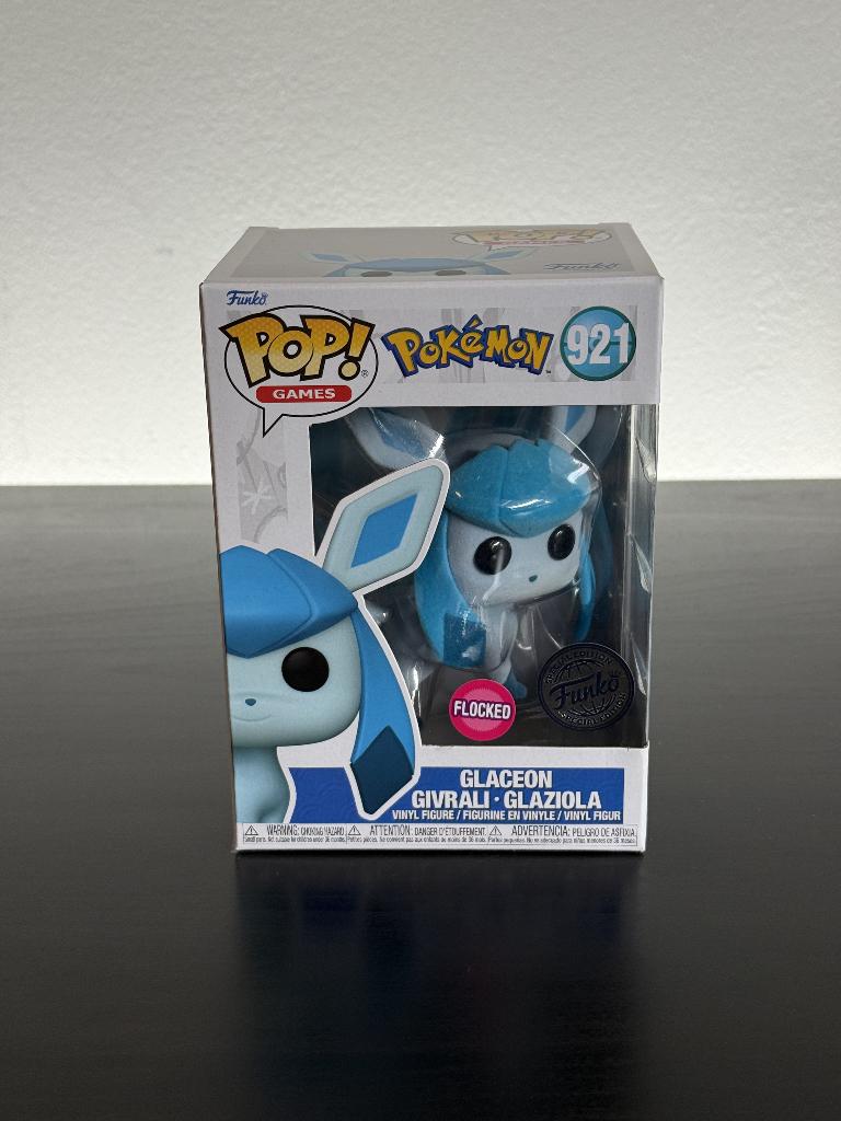 Funko Pop! 921 Glaceon (Pokémon) (Flocked), Ophalen of Verzenden, Zo goed als nieuw