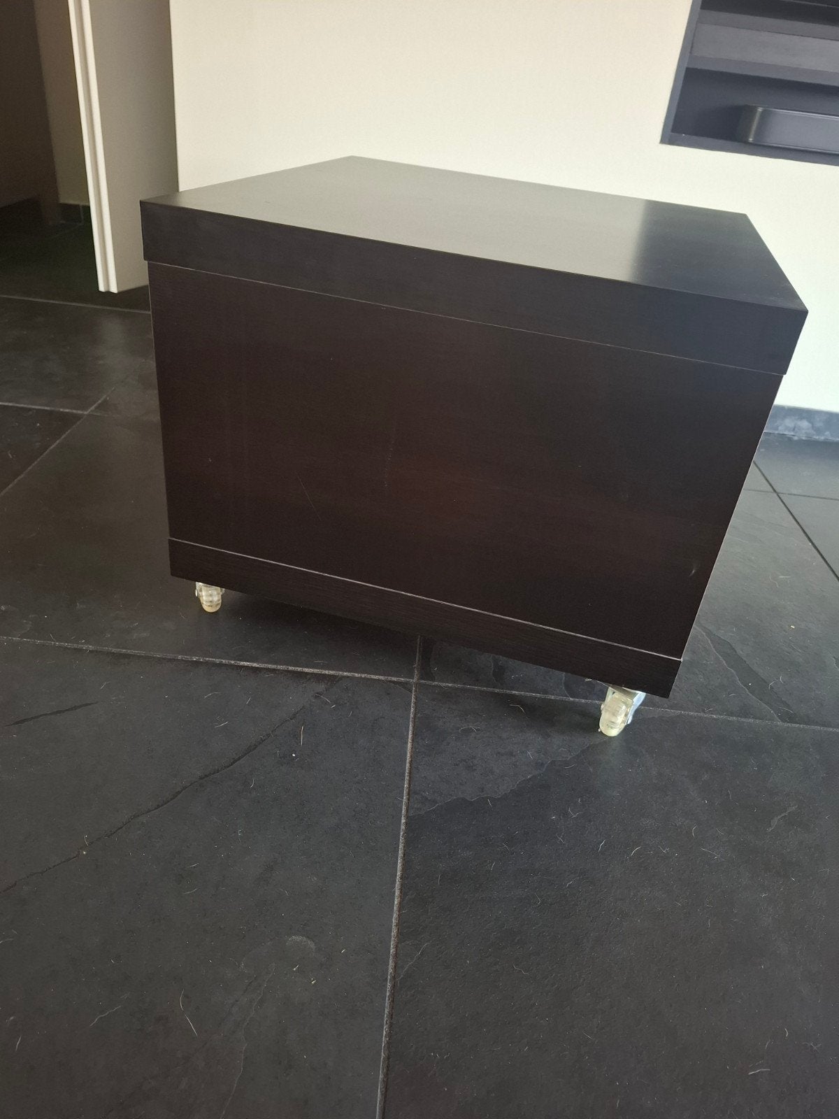 Ikea kastje Lack / bijzet tafeltje, Ophalen, Zo goed als nieuw