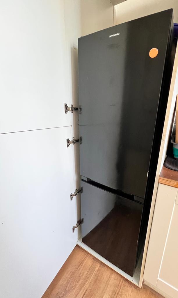 Fridge and freezer, Ophalen, Zo goed als nieuw
