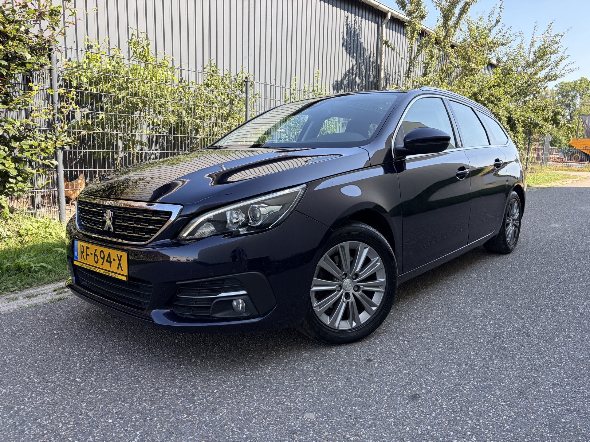 Peugeot 308 SW 1.2 PureTech Allure / AUTOMAAT / NAVI / CRUIS, Auto's, Gebruikt, Euro 6, 1199 cc, Origineel Nederlands