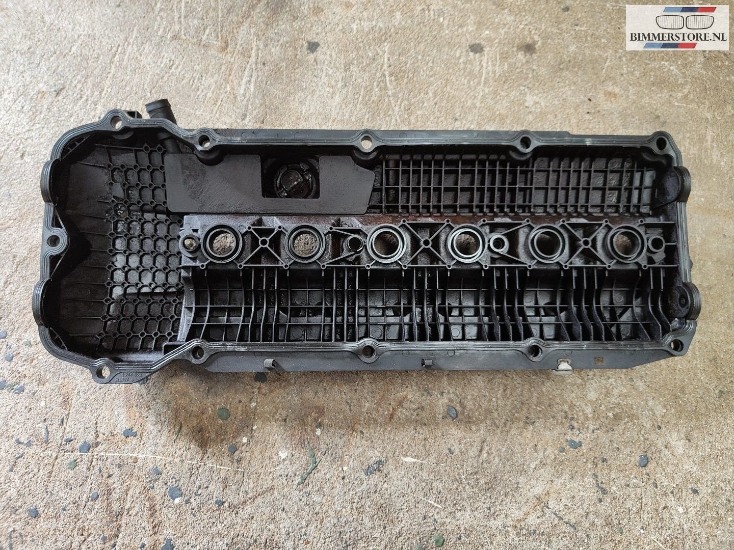 Foto 3 van Klepdeksel BMW  3 5 7 X5 Z3 E46 E39 E38 E53 motoren M54 1432