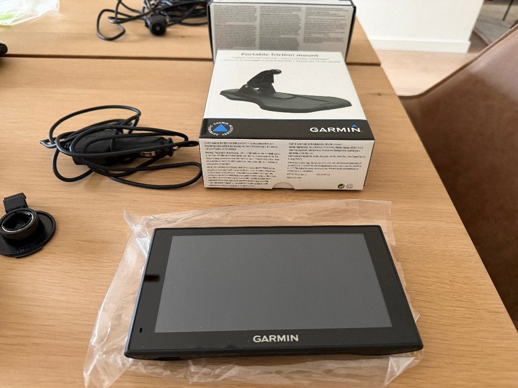 garmin navigatie apparaat, Auto diversen, Autonavigatie, Ophalen of Verzenden, Zo goed als nieuw