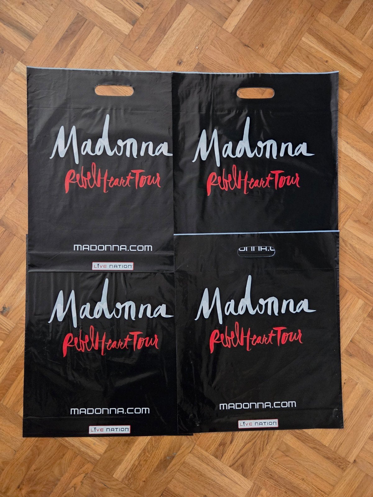 1x Madonna The Rebel Heart Tour plastic bag tas merchandise, Ophalen of Verzenden, Nieuw, Gebruiksvoorwerp
