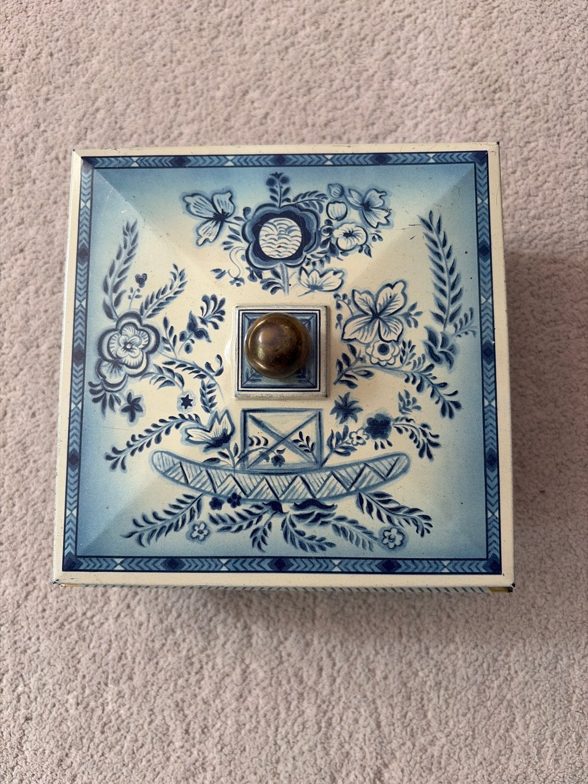 Vintage Koekblik met Bloemmotief, Verzenden