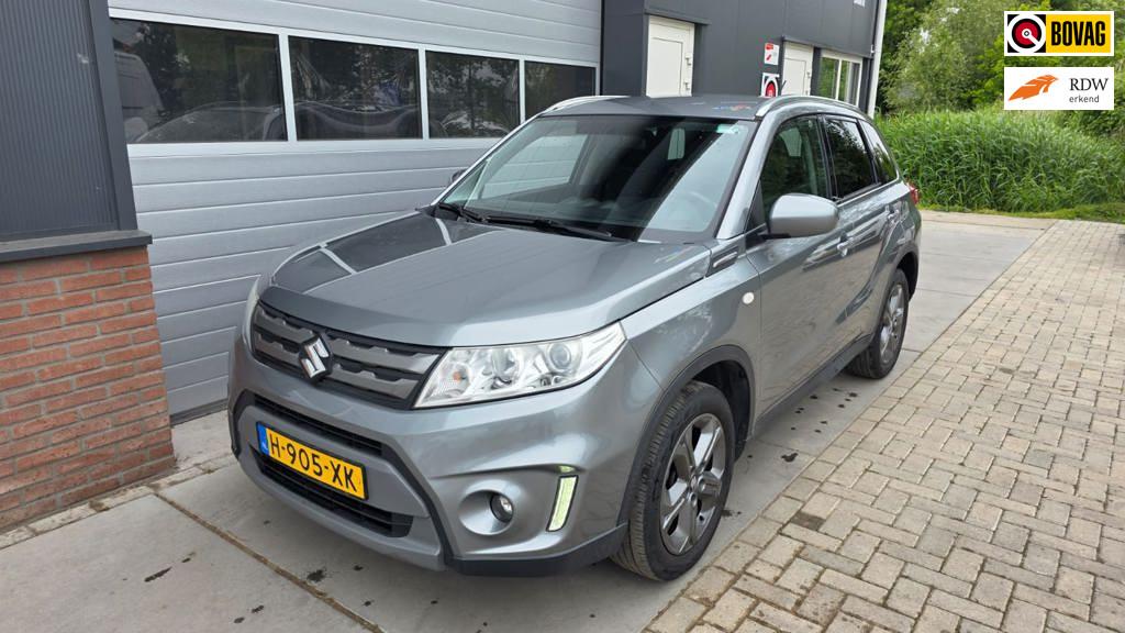 Suzuki Vitara 1.6 Comfort Trekhaak|Stoelverwarming|Navigatie, Stof, 4 cilinders, 400 kg, Handgeschakeld