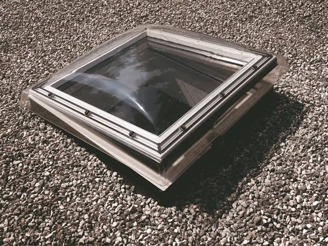 Velux CVP 150x150 Elektrische Lichtkoepel IO Afstandsbed, Ophalen, Gebruikt, Dakraam