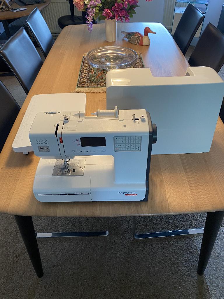 Naaimachine Bernette 38, NIEUW., Ophalen of Verzenden, Nieuw, Naaimachine, Overige merken